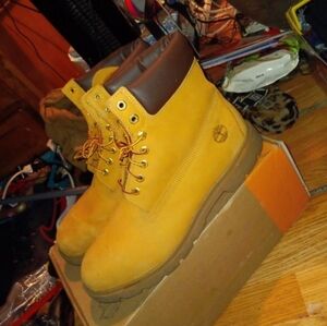 Timberland Men's Wheat Nubuck Boots